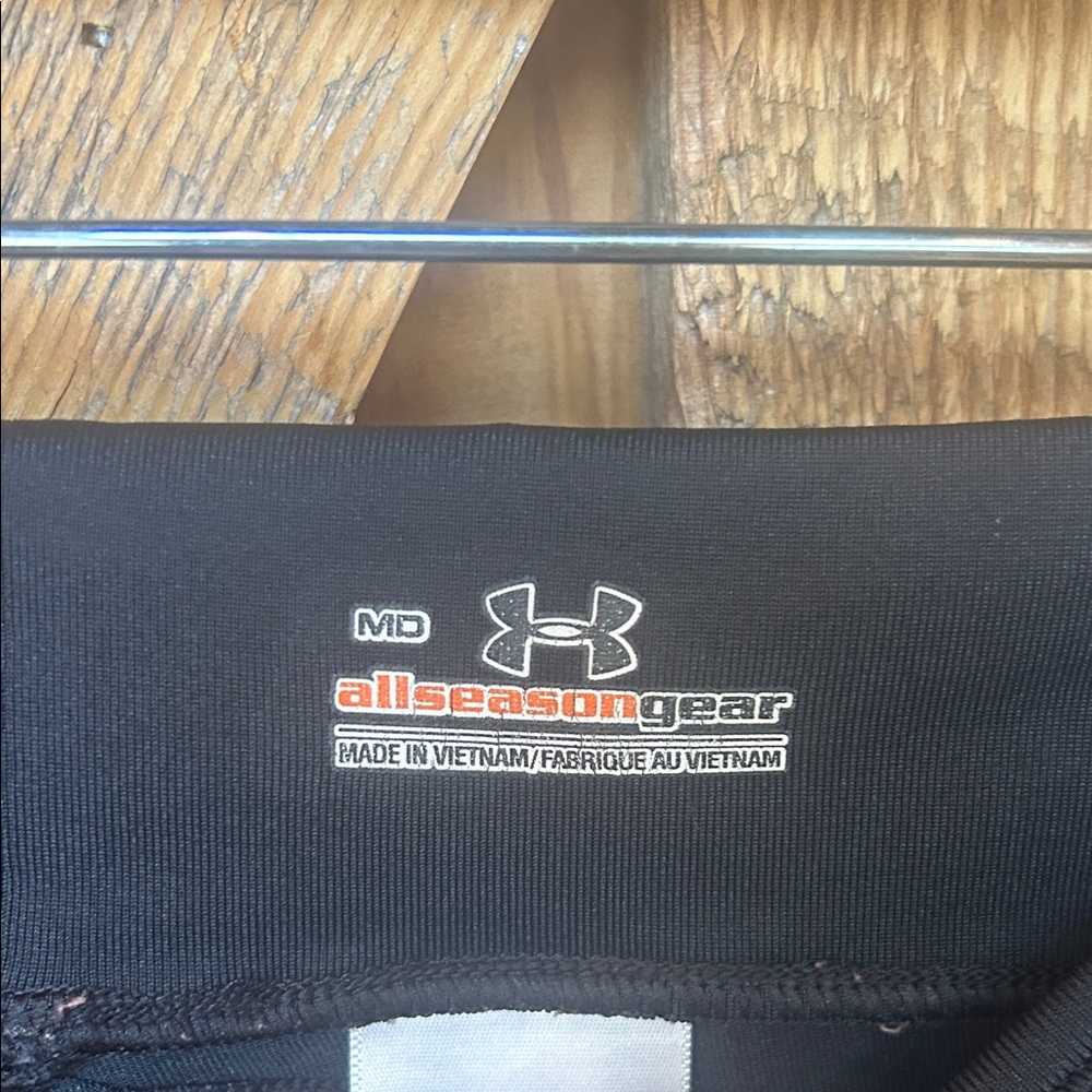 Women’s Under Armour Black Athletic Capris Running/yogaAll-season, wide leg Med. - Picture 4 of 7